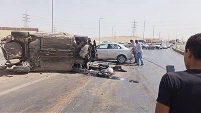 مصرع شخص وإصابة 4 آخرين في حادث سير في الوادي الجديد