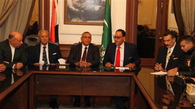 رئيس الوفد يجتمع بشباب الجيزة.. ويؤكد: الشباب عصب الحزب.. وأولوياتنا تثقيفهم سياسيًا