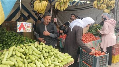 افتتاح معرض السلع الغذائية المخفضة 