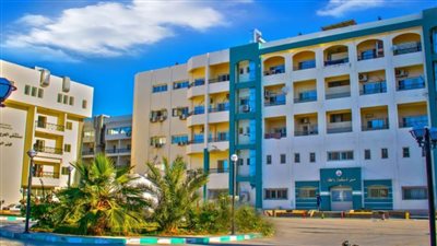 15 طبيبًا وطبيبة من 4 جامعات ينفذون بروتوكول التعاون الطبي في مستشفى العريش العام