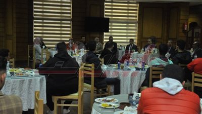   رئيس جامعة كفر الشيخ يلتقي أعضاء اتحاد الطلاب لبحث تفعيل الأنشطة