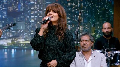 حنان تكشف سبب انسحابها من فرقة 