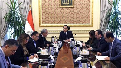 رئيس الوزراء يتابع مع وزير الري عدداً من الملفات لتحسين عملية إدارة موارد الدولة المائية