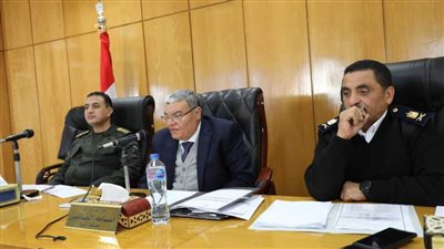 رفع درجة الاستعدادات للاحتفال برأس السنة وعيد الميلاد المجيد بالمنيا