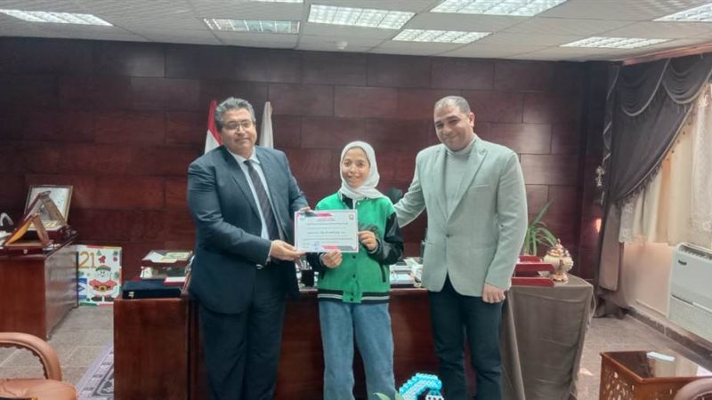 الطالبة روان أحمد