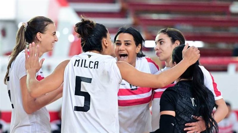 طائرة سيدات الزمالك