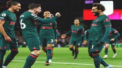 صلاح يسجل ويصنع في ثلاثية ليفربول وفوز أرسنال وتعادل توتنهام