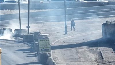 الاحتلال يقمع مسيرة كبرى لاسترداد جثامين الشهداء عند حاجز 