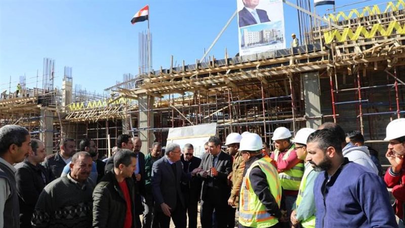 محافظ المنيا يتفقد