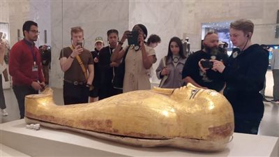 فريق ديزني أون آيس يزور متحف الحضارة