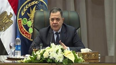 وزير الداخلية يهنئ وزير الدفاع ورئيس الأركان بمناسبة حلول العام الميلادي الجديد