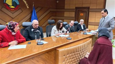 نائب محافظ البحيرة تلتقى 27  مواطنا في اللقاء الأسبوعي لخدمة المواطنين 