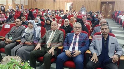 تكريم المتميزين خلال الاحتفالية السنوية لمشروع دعم التعليم المجتمعي