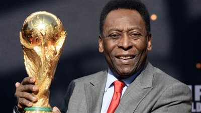  فيريرا ناعيا بيليه: كرة القدم فقدت أهم قطع الشطرنج