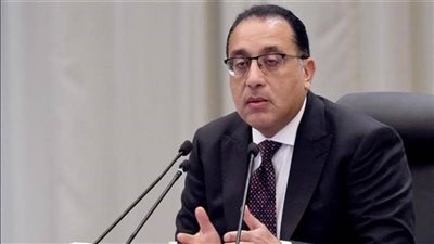 رئيس الوزراء يبدأ زيارة للإسكندرية ويستهلها بتفقد ميدان محطة مصر