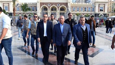 رئيس الوزراء يتوجه إلى الإسكندرية لمتابعة سير إجراءات الإفراج الجمركي عن السلع والبضائع بالميناء