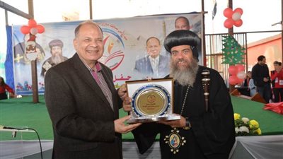 محافظ أسيوط يشهد احتفال مدرسة سانت ماري الخاصة بمنفلوط بمناسبة العام الميلادى الجديد 2023