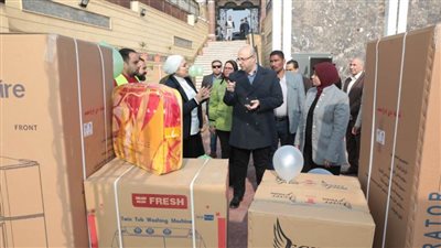 تسليم 33 عقدًا لمشروعات صغيرة و15 جهاز عروس أولى بالرعاية ببني سويف