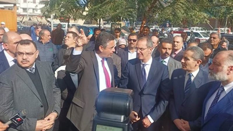 وزير الاتصالات يتفقد