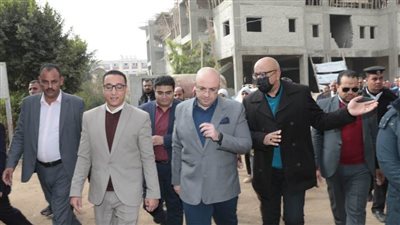 مركز خدمي.. نقاط إطفاء.. سوق.. موقف سيارات مشروعات  