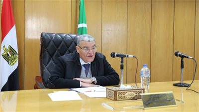 إصابة محافظ المنيا بوعكة صحية مفاجئة ونقله للمستشفى