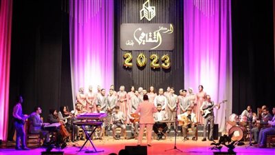 بابا نويل وموسيقى عربية في احتفالات أعياد رأس السنة بالمركز الثقافي بطنطا