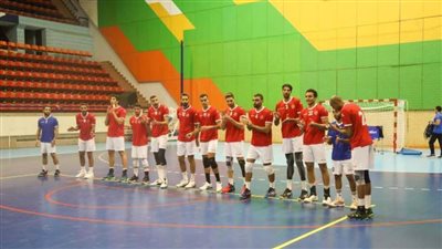 الأهلي يتغلب على إيسترن كومباني 3/0 بدوري رجال الطائرة