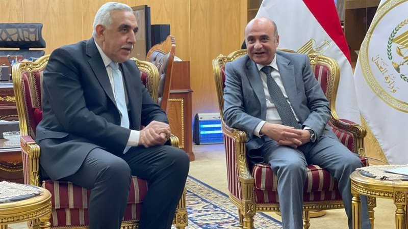 السفير العراقي مع