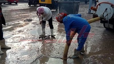 محافظ كفر الشيخ يوجه رؤساء المدن بالتواجد في الشوارع لرفع مياه الأمطار