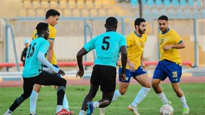 ميدو يتابع لاعبي شباب الإسماعيلي استعدادا للحرس