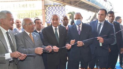 وزير التموين ومحافظ القليوبية يفتتحان معرض 