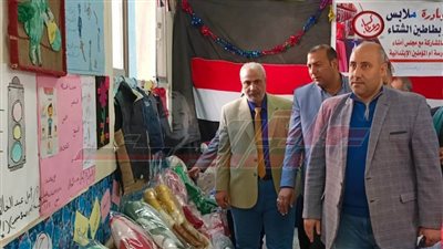 مبادرة كساء وعطاء بإدارة دسوق التعليمية لتوفير الملابس للطلاب مجانًا