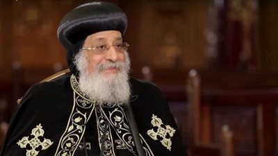 وزير الإنتاج يهنئ العاملين الأقباط بمناسبة عيد الميلاد المجيد