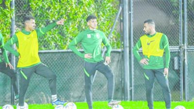 الأخضر يتصدر مجموعته في خليجي 25 بثنائية في مرمى اليمن
