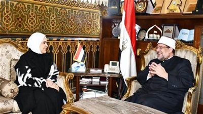 وزير الأوقاف ومدير المكتب الكويتي للمشروعات الخيرية يبحثان التعاون المشترك