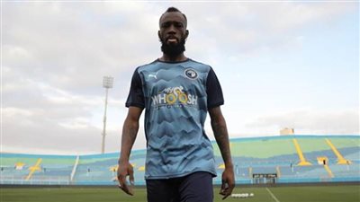 لاعب بيراميدز بلاتي توريه رجل مباراة غزل المحلة بالدوري الممتاز