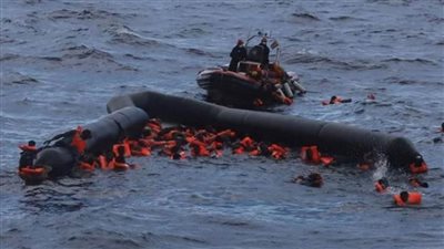 مصرع 5 مهاجرين وفقدان 5 بعد غرق قاربهم قبالة السواحل التونسية