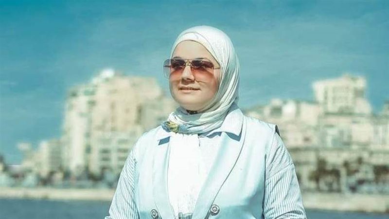 المذيعة سميرة سعيد