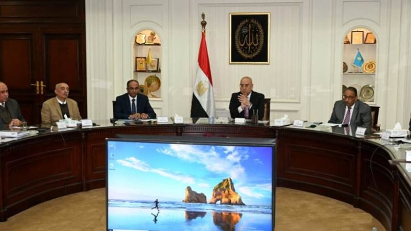 وزير الإسكان