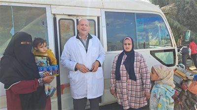 حياة كريمة.. خدمات طبية وندوات تثقيفية خلال القوافل السكانية بقرى البحيرة 