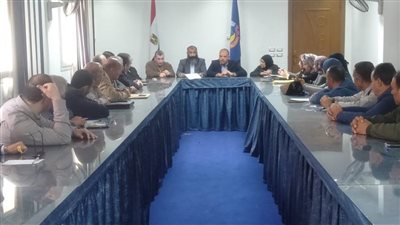 نائب محافظ البحيرة: تيسير كافة الإجراءات للمتقدمين لتراخيص المحال العامة 