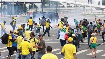 القاهرة الإخبارية: أنصار رئيس البرازيل السابق يقتحمون مبنى البرلمان وقصر الرئاسة