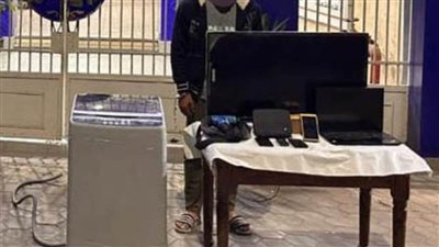 ضبط شخص بالقاهرة لقيامه بسرقة متعلقات المواطنين من داخل السيارات