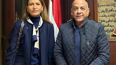 مصطفى وزيري يلتقي المدير الإقليمي لليونسكو