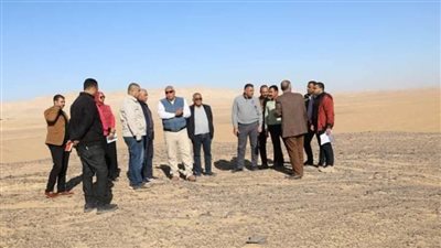 محافظ الوادي الجديد يوجه بإنشاء مضمار جديد للهجن