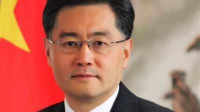 وزير الخارجية الصيني الجديد يتعهد بالحفاظ على علاقات قوية مع روسيا