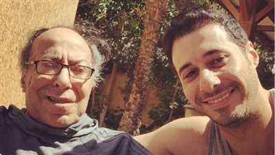تعليق غاضب من أحمد السعدني على تصدر وفاة والده الترند
