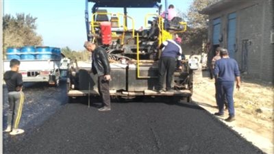 قرب الانتهاء من رصف 8 طرق بالبحيرة بتكلفة 60 مليون و 572 ألف جنيه