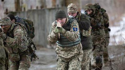 القوات الأوكرانية تستهدف مدينة دونيتسك بـ36 صاروخًا