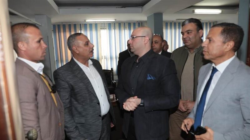 محافظ بنى سويف يلتقى